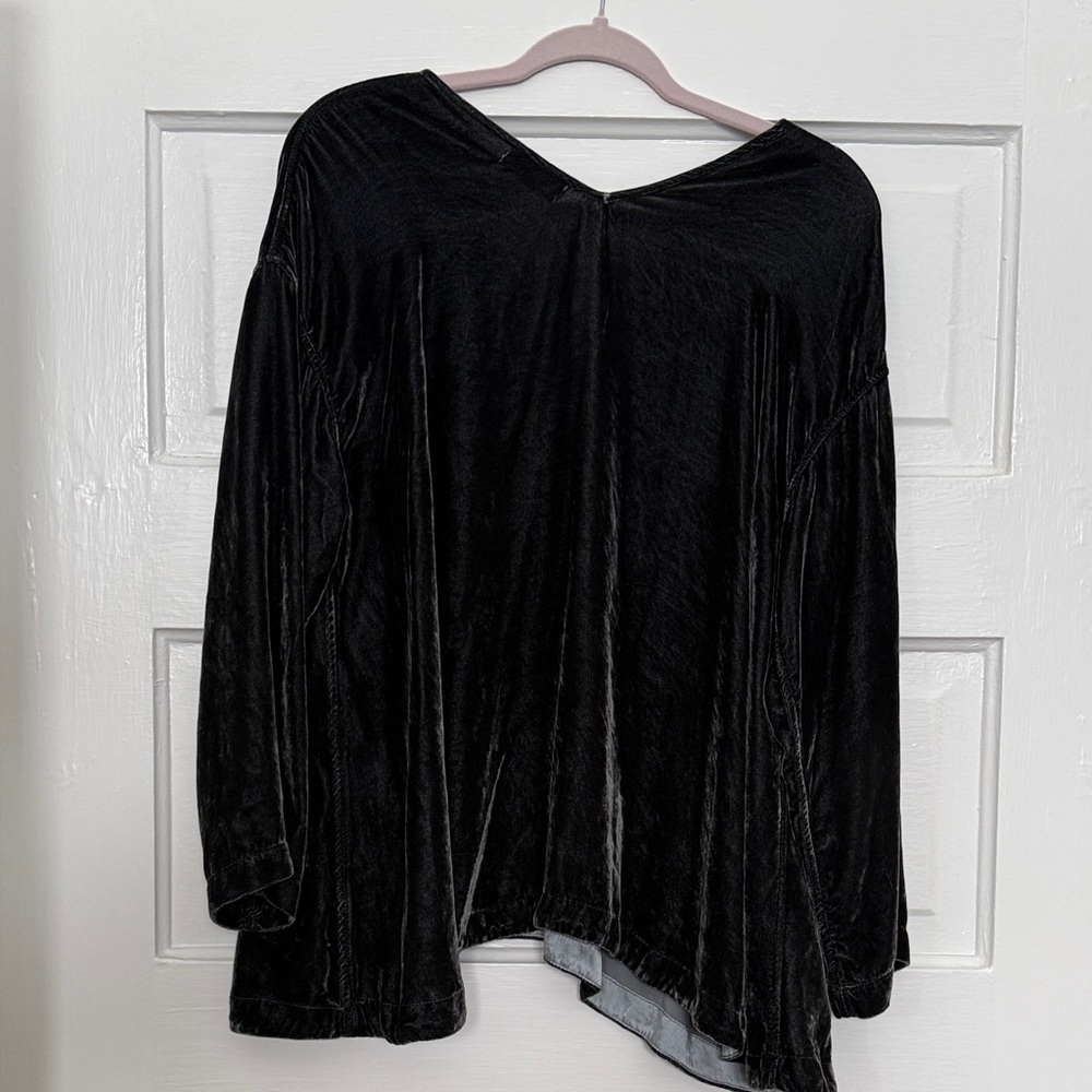 CP Shades Black Velvet V-Neck Tunic Top - Picture 5 of 5